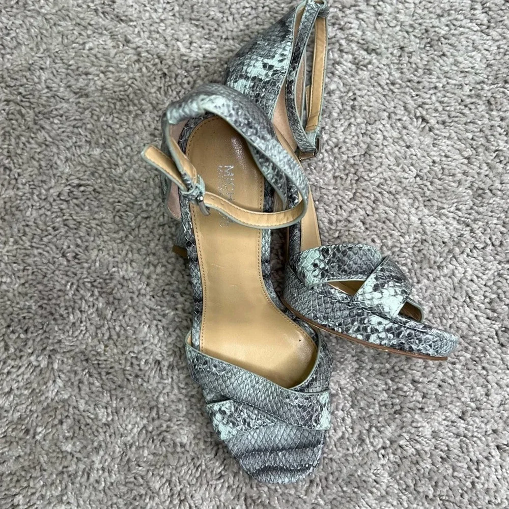 Micheal Kors strap heel. Size 71/2 color - Celadon #002